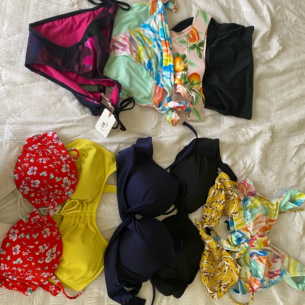 Lot of bathing suits. Forever 21, target, H&M, Victoria’s Secret and Ted baker.